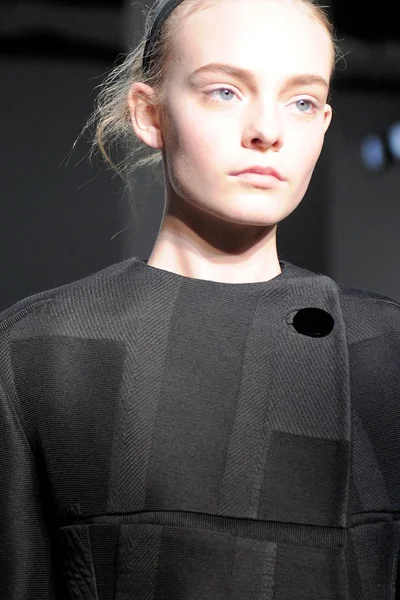 Look 7
